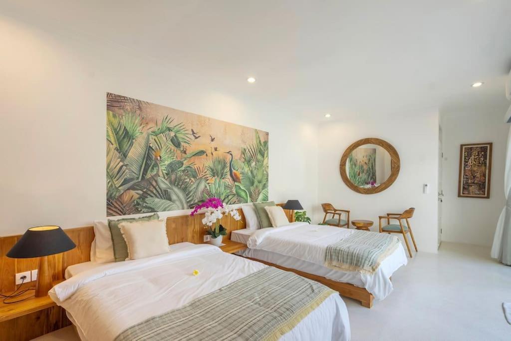 Villa 4br With Large Pool At